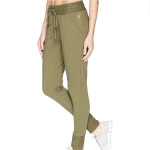 Free People Movement Sunny Skinny Sweatpant Joggers Olive Everest